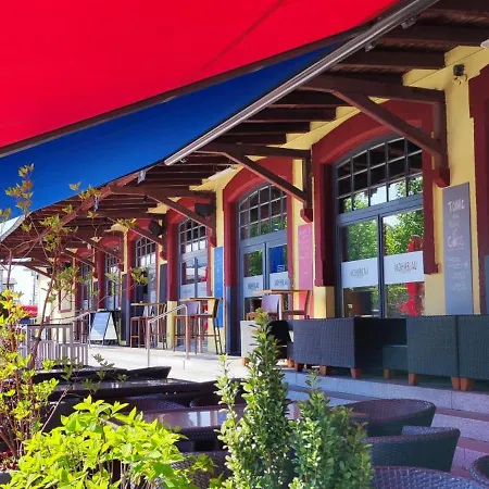 Am Gueterbahnhof Albergue Neubrandenburg