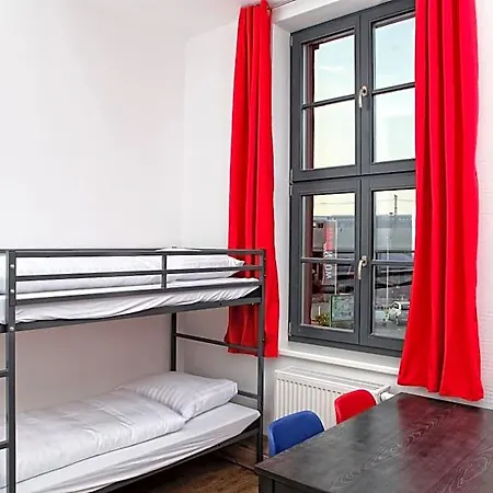 Hostel Am Gueterbahnhof *