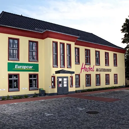 Хостел Am Gueterbahnhof Нойбранденбург